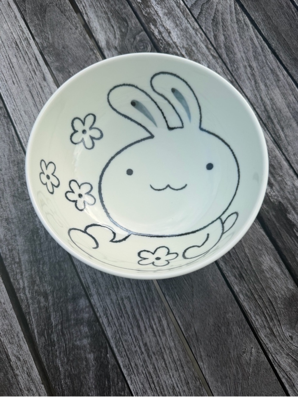 MiNO WARE donburi Ceramic Bunny Bowl with lid in pink and White -